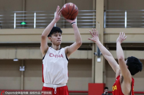 三大移动长城从CBA直通NBANCAA曾毁人无数 曾凡博加盟冈萨加真是最优选择?